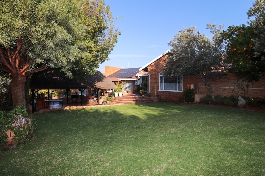 4 Bedroom Property for Sale in Doringkruin North West